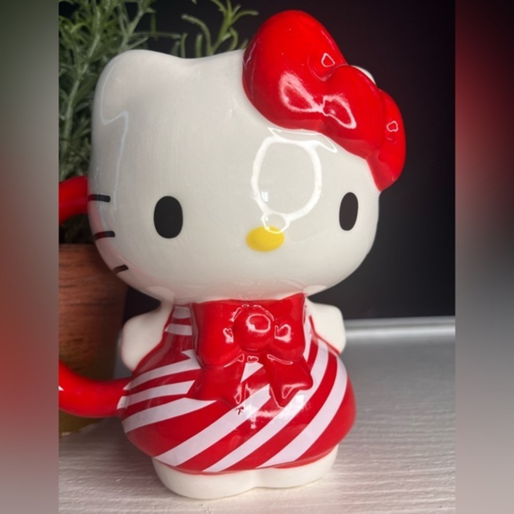 Sanrio Hello Kitty 3D Christmas Figural Mug Candy Cane Dress 22oz NWT